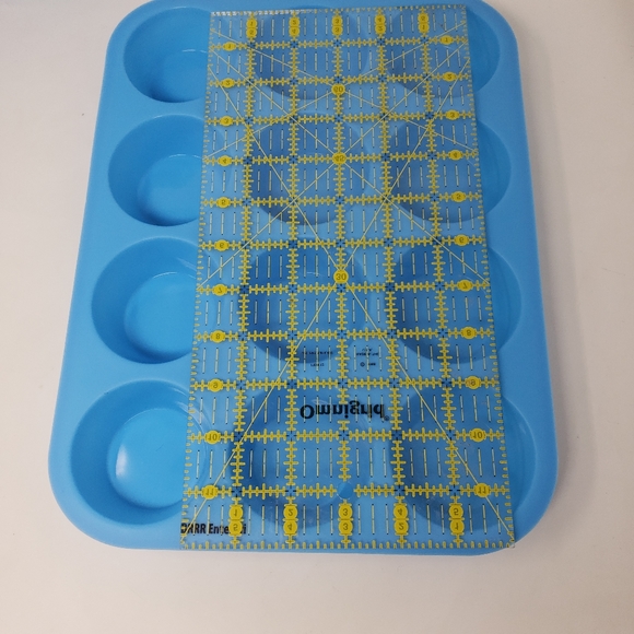 Silicone Muffin & Cupcake Pan Baking Molds… - Picture 3 of 12